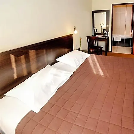 Liburnia Hotel 3*